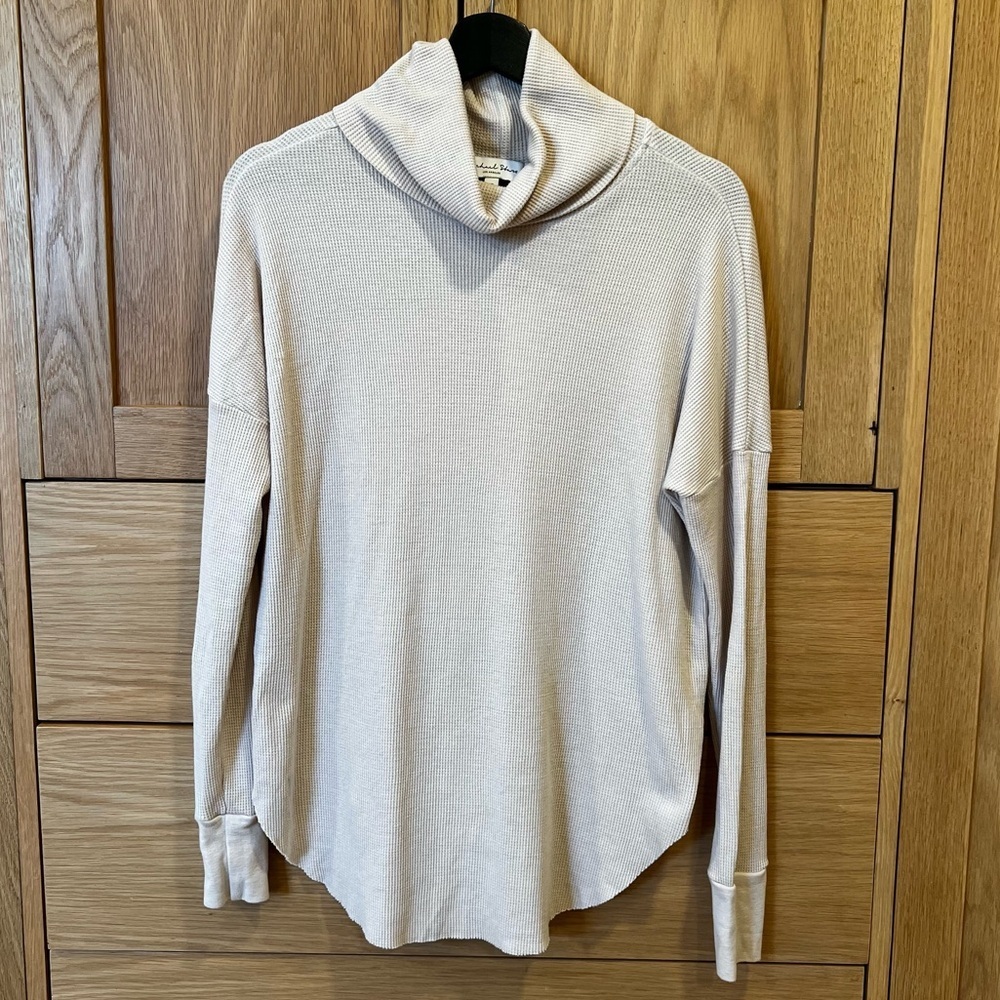 Michael Stars Marcy Thermal Cowl Neck Tunic Top Stucco Size XS NWT Neutral Cozy
